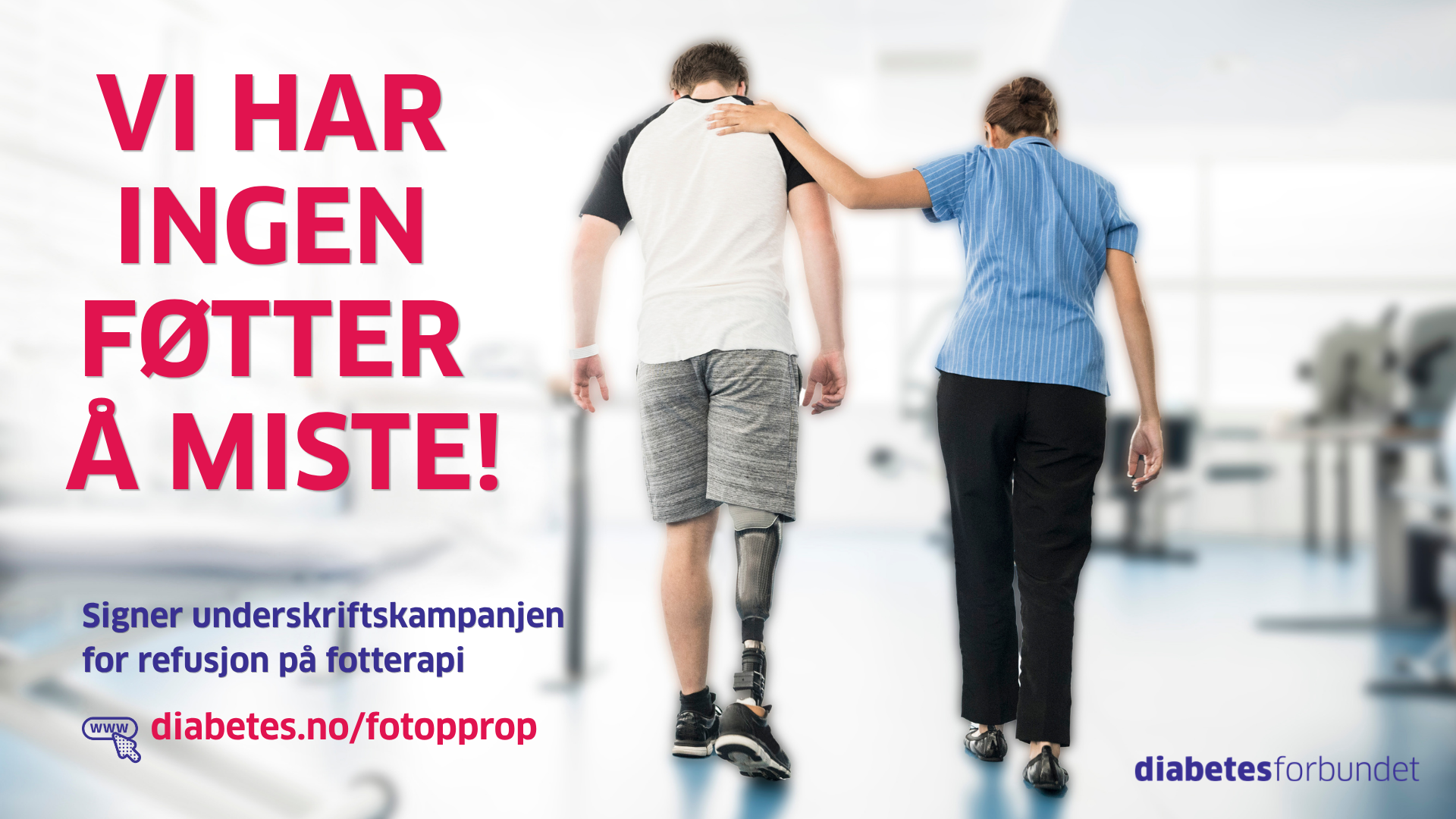 Mann med protese på sykehus