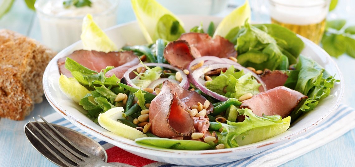 Sommerlig roastbiffsalat